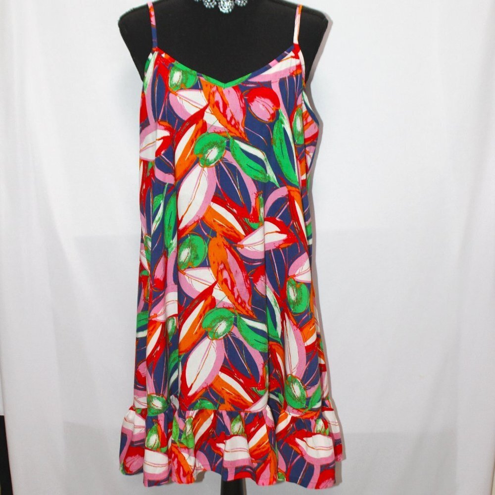 Crown & Ivy Spagetti Strap Ruffle Hem Floral Dress